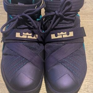 LeBron James Soldier Ix Basketball Shoes